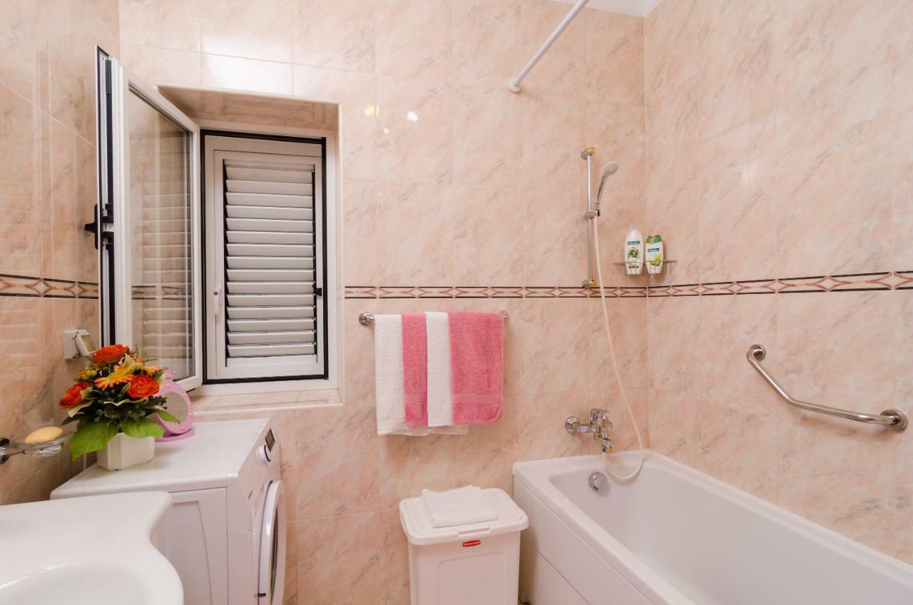 Melisa Apartment With Balcony & Free Parking Dubrovnik Exterior photo